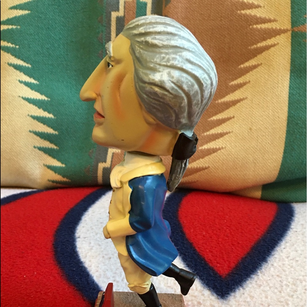 George Washington RACING PRESIDENT Bobblehead - Picture 5 of 12